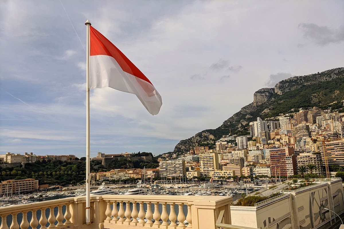 Chauffeur service in Monaco